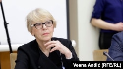 Predsednica nevladine organizacije Helsinški odbor za ljudska prava Srbije Sonja Biserko ističe da Crta "uživa veliki ugled" na Zapadu.