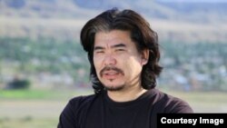 Алтынбек Максүтов, Кыргызстандын маданият, маалымат жана туризм министри.