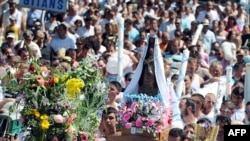 Marele pelerinaj catolic de la Lourdes, în Franța, 10 august 2010.