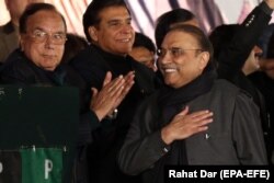 پر اصف زرداري هم تورونه دي چې تورې پیسې یې سپینې کړي