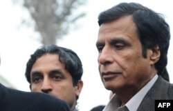 پروېز الهي د ۲۰۲۲ز کال په اوړي کې د پنجاب اعلا وزیر شو - پخوانی انځور.