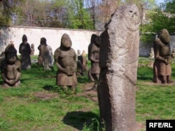 Скіфські і половецькі ідоли