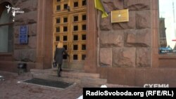 Журналістам вдалося поговорити з Діденком, але не на камеру