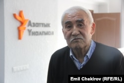 Рустам Бабашалин "Азаттык" үналгысынын Бишкектеги кеңсесинде. 30.10.2017.