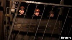 Шахтеры на угольной шахте имени Засядько в Донецке, март 2015 года