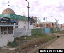 Мечеть "Абиш-ата", Астана, 17 мая 2012 года.