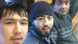 Акрам жана Аброр Азимов атасы менен.