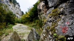 Demarkacija sporazuma sa Crnom Gorom od 2015. je tema nesuglasica pozicije i opozicije