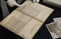 Перша Конституція України, написана гетьманом Пилипом Орликом у 1710 році. Стокгольм, Національний архів Швеції, 14 листопада 2016 року