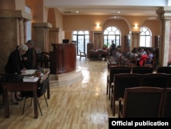 Один из залов института