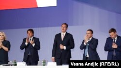 Jelena Đorđević: Jezik kojim govore naprednjaci je mnogo brutalan (na fotografiji: Konvencija SNS-a u Beogradu, 2016.)