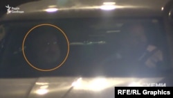 На пасажирському сидінні – олігарх Ігор Коломойський