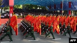 Военный парад в Хошимине