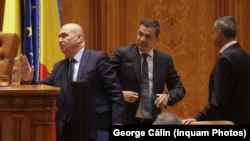 Președintele PSD, Sorin Grindeanu, a atacat AUR și a susținut că partidul va vota împotriva moțiunii.