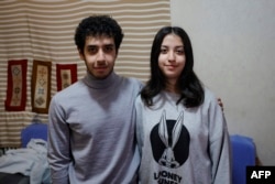 کیانا و علی، فرزندان نرگس محمدی، حالا ۱۷ ساله‌اند