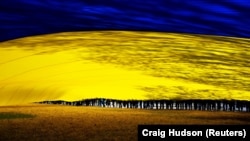 Проект «Мирного плана» предполагает, что Украина должна закрепить неприсоединение и отказ от НАТО в своей Конституции, а численность ВСУ будет ограничена