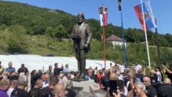 Ko četnike u Crnoj Gori pretvara u 'heroje'? 