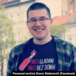 Davor Stefanović, unul din cei șase activiști din Novi Sad aflați în arest.