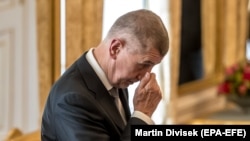 Чеський прем’єр Андрей Бабіш заявляє, що його сина ніхто силою не вивозив до Криму, бо він їздив туди добровільно