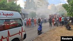 په لبنان کې د پیجرونو د چاودنو له کبله له سیمې لوګي پورته کېږي.