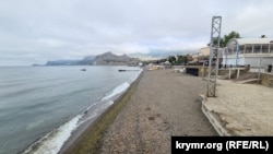 Судак виявився не готовим до курортного сезону (фоторепортаж)