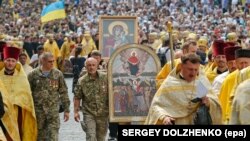 Як повідомили у президентській канцелярії, представники духовенства ухвалили таке рішення через епідемічну ситуацію, пов’язану з поширенням COVID-19