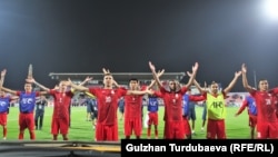 Кыргызстандын футболчулары. 16-январь, 2018-жыл. Бириккен Араб Эмиратттары.