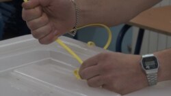 Posljednji glasači: 'Pet minuta do promjena'