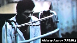 Кадр из фильма «Быть или не быть?». Алматы, Алматы, 14 октября 2014 года.   