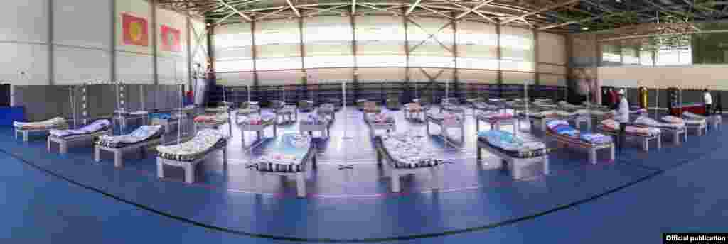 Нарын шаарындагы "Газпром" спорт комплексиндеги 50 орундук күндүзгү стационар.&nbsp;