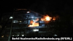 Urmările unui atac rusesc cu rachete și drone asupra Kievului. 25 noiembrie 2025.