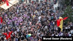 Түркиянын Стамбул конвенциясынан чыгышына нааразы болгондордун акциясы