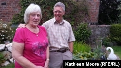 Verna Wilson (left) is still speaking to her husband Ronnie even though they have completely different views on Scottish independence. 