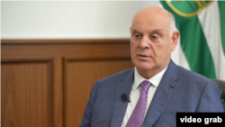 Аслан Бжания