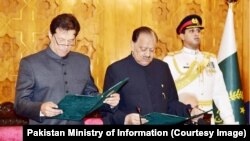 عمران خان د اګست پر ۱۸مه د وزیراعظم په حیث سوګند پورته کړ. 