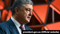 Ukrainian President Petro Poroshenko (file photo)