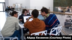 Бәйгедә катнашучылар