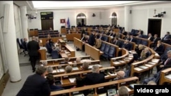 Голосування в польському Сенаті вночі першого лютого 2018 року за зміни в законі про Інститут національної пам’яті Польщі