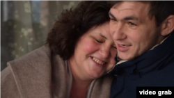 Встреча Степана Черняка с мамой Ольгой после трехлетней разлуки