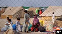 د پېښور کمېشنر له امر سره سم به، د افغان کډوالو لپاره په حاجي کيمپ، ازاخيلو او څوکنو کې کېمپونه جوړېږي ــ پخوانی انځور