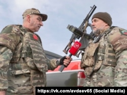 Юрий Авдеев (слева)