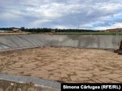 Lucrările incipiente, inclusiv săpătura pentru viitoarele clădiri ale spitalelor regionale, au fost finalizate în acest an, la toate cele trei unităţi.