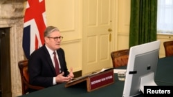 Premierul britanic Keir Starmer găzduiește o conferință video cu liderii internaționali ca să discute situația Ucrainei.