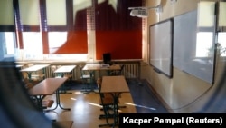 Një klasë e zbrazët. Fotografi nga arkivi. 