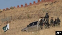 د افغانستان پولې ته نږدې پاکستاني سرتېري