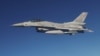 Lovački avion F-16 učestvuje u NATO vježbi u blizini Laska, u centralnoj Poljskoj, u oktobru 2022.