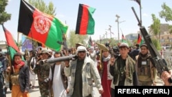 Ооганстанда "Талибан" кыймылына каршы чыккан элдик кошуундар жана аскерлер.