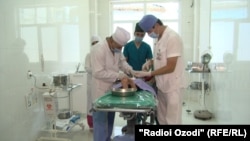 Иллюстрациялык сүрөт. Тажикстандагы ооруканалардын бири.