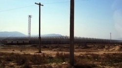 Farap tok we suw üpjünçiligindäki bökdençliklerden ejir çekýär, zibil çelekleri yslanýar