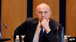 Mircea Geoană este candidatul la prezidențiale cel mai bine plasat în toate sondajele de până acum.